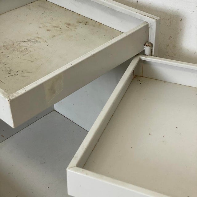 Vintage gray metal architect's trolley Bieffe Padova style Signs of wear and age (paint loss, scratches, and rust) No...