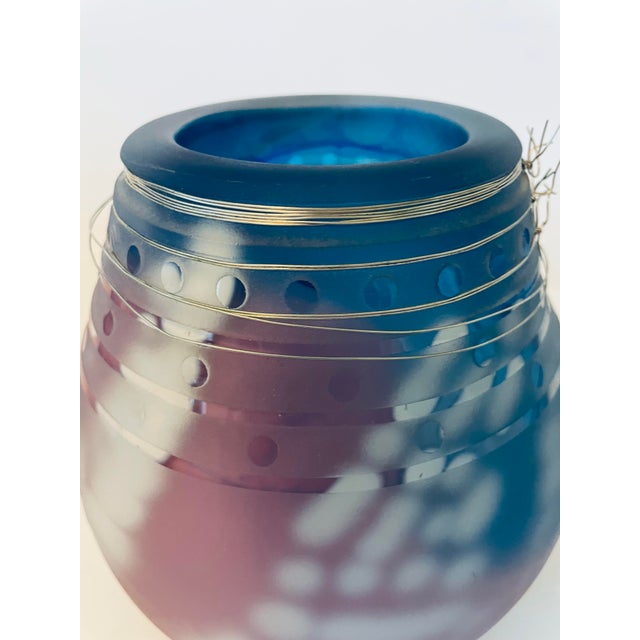 Mid-Century Modern Vintage 1990s Brian R. Higer Studio Art Glass Spherical Cosmos Vase For Sale - Image 3 of 8