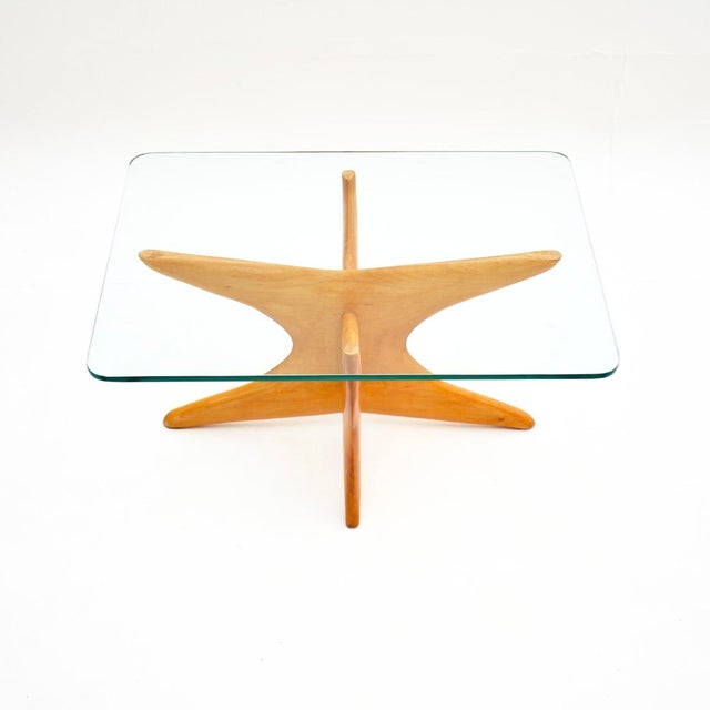 Mid-Century Modern Vintage Italian Satinwood Side Table, 1960s For Sale - Image 3 of 9