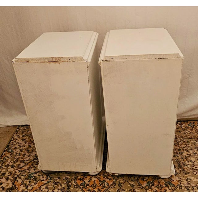 Late 19th Century Pair of Painted Butler Style French Country Chic Nightstands For Sale - Image 10 of 11