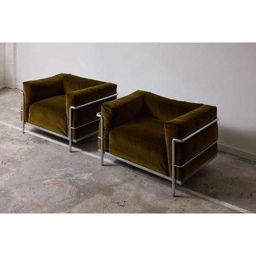 LC3 Lounge Chairs by Le Corbusier for Cassina, 1980, Set of 2, in Very Good conditions. Designed 1980 to 1989 I have...