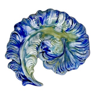 1970s Americana Folk Art Majolica Acanthus Leaf Ceramic Pottery Catchall, Signed Martha. For Sale