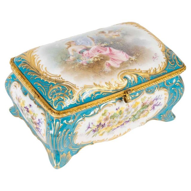 Sèvres Porcelain Box with Gilt Brass Mounting, 19th Century For Sale - Image 10 of 10