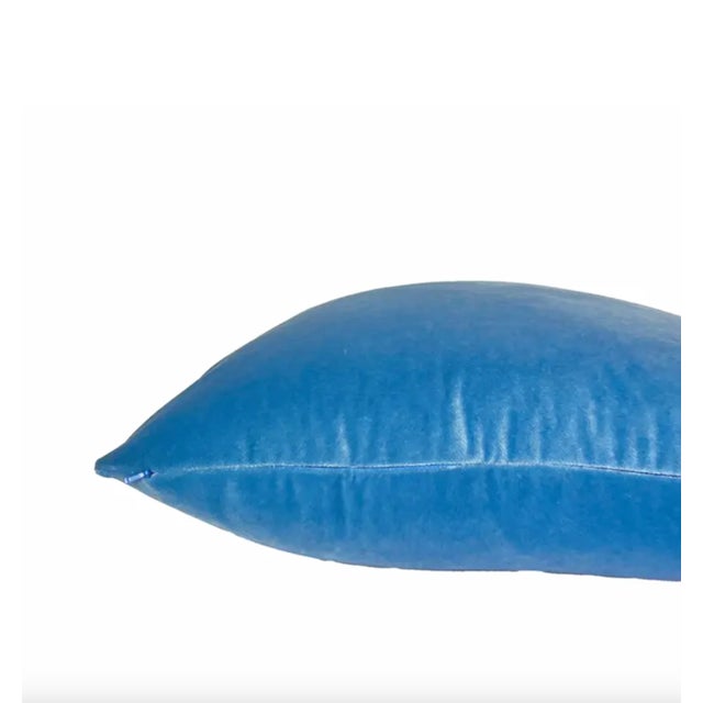 Cornflower Blue 20x20 Velvet Throw Pillow With Feather Down Insert For Sale - Image 4 of 5