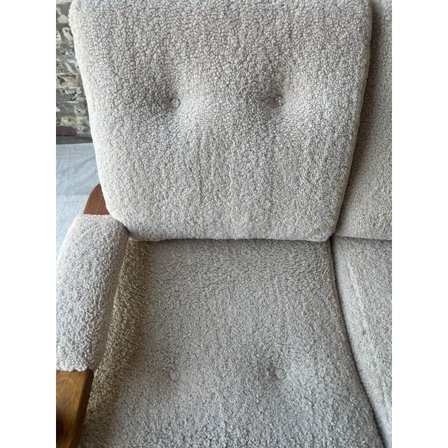 1960s MCM Boucle Love Seat For Sale In New York - Image 6 of 9