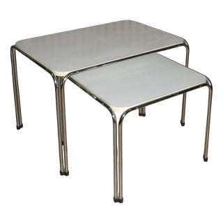 Vintage Nesting Tables in White and Chrome, 1970s, Set of 2 For Sale