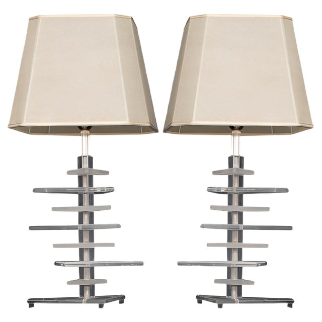 Mid 20th Century American Stacked Acrylic Table Lamps, Set of 2 For Sale