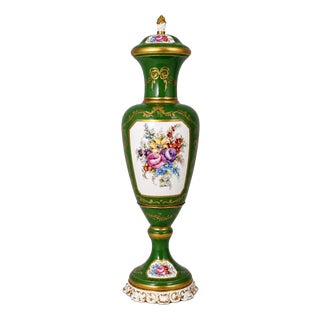 Large Paris Covered Vase by Porcelaine de Paris For Sale