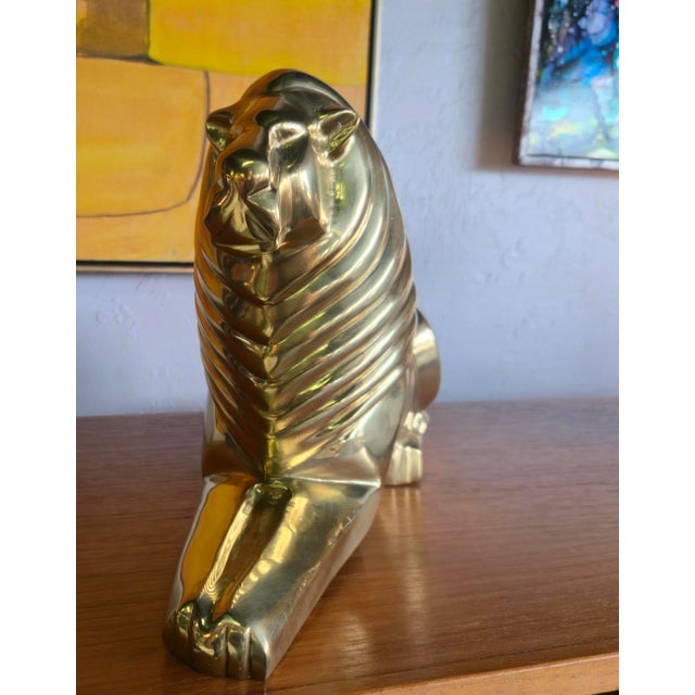 Add a touch of regal elegance and retro sophistication to your home decor with this stunning mid-century modern solid...