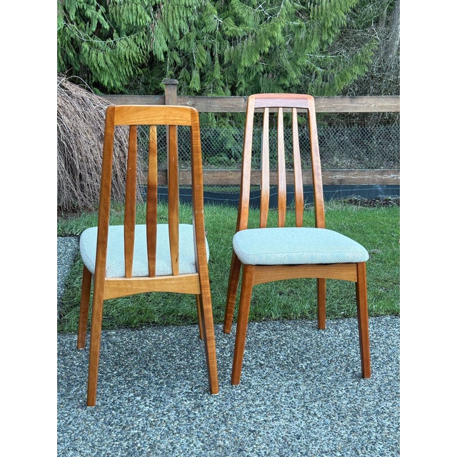 1990s Mid Century Modern Danish Teak Dining Chairs For Sale In Seattle - Image 6 of 7