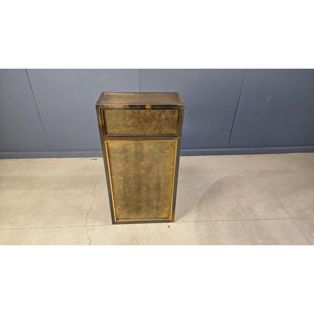 Vintage brass bar counter by Belgochrom. Handy piece of furniture for a shop, beauty salon, restaurant,\. Very good...