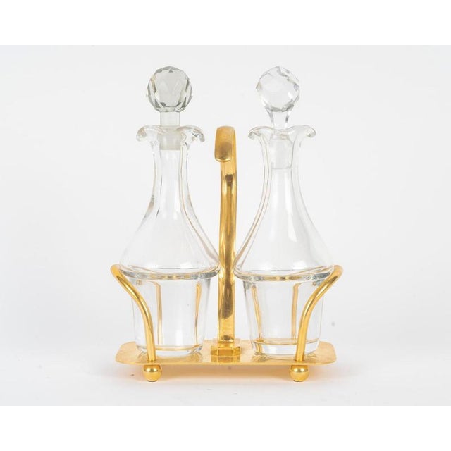 Oil and vinegar from the 1960s in gilded metal and crystal decanter. H: 22cm, W: 15cm, D: 8cm