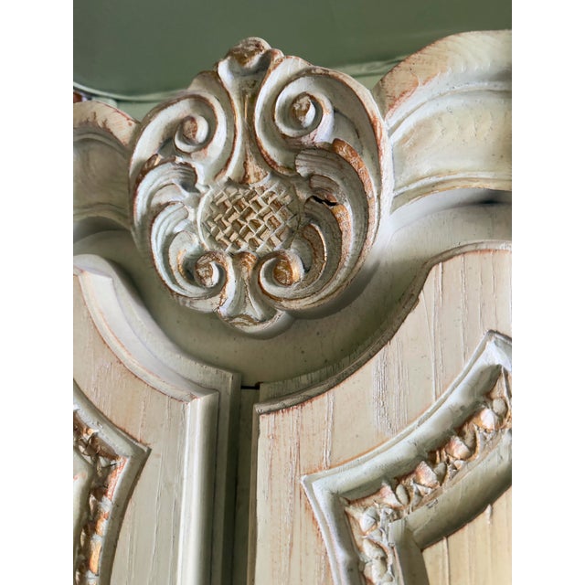 Mid 20th Century, Louis XVI “Madame Pompadour” Style Armoire Wardrobe. For Sale - Image 12 of 18