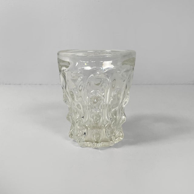 Italian mid-century modern vase in finely crafted glass, 1950s Round-based vase in finely crafted glass. 1950s. Good...