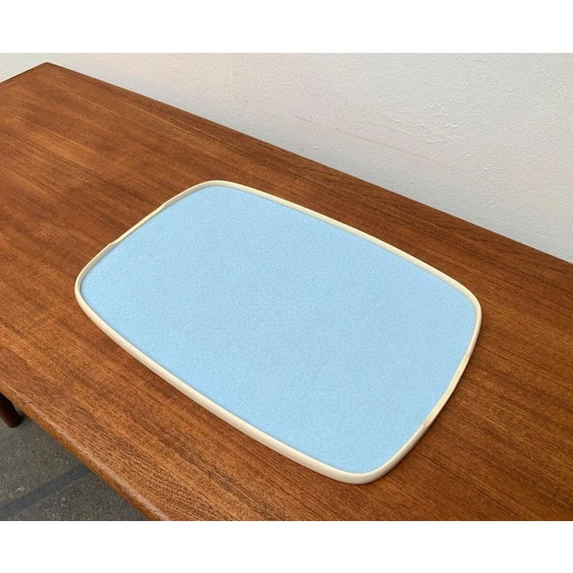 Mid-Century Plastic Blue & Pink Flip Tray, 1960s For Sale - Image 14 of 18