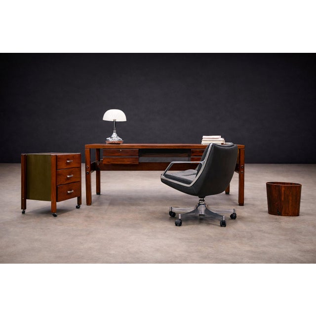 Designed by Jorge Zalszupin, this three-drawer filing cabinet reflects the designer’s disciplined approach to proportion,...