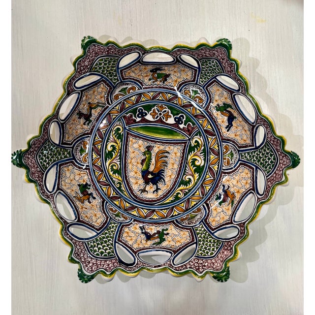 This piece belongs to a collection inspired by 15th century Portuguese ceramics. It was manufactured and hand-painted...