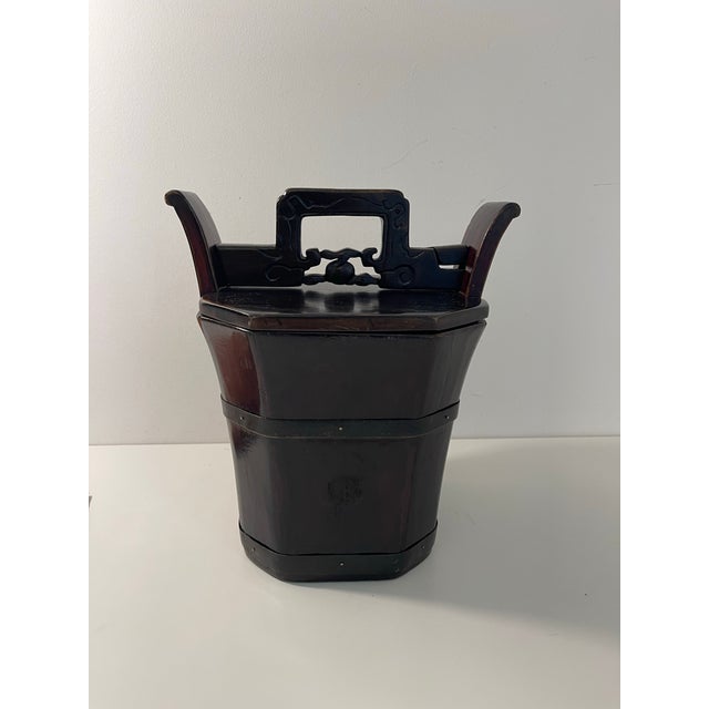 Mid-20th Century Chinese Solid Wood Carved Rice Bucket With Locking Lid For Sale - Image 4 of 11