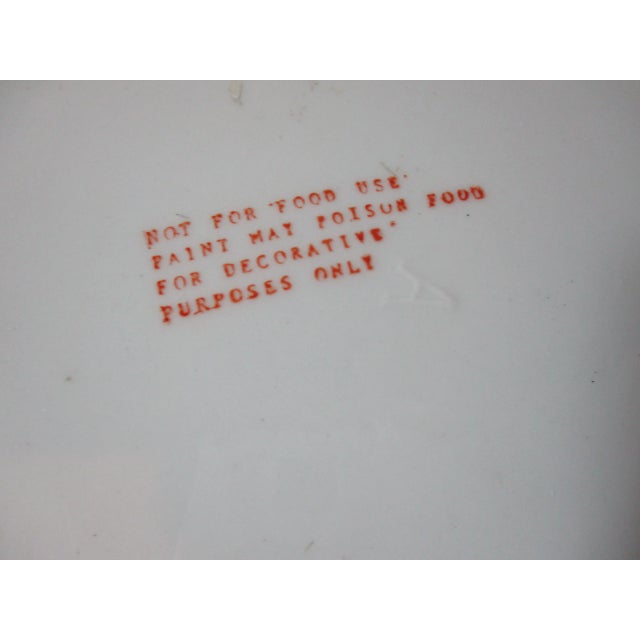 1980s Vintage Chinoiserie Porcelain Plates, Pair For Sale - Image 6 of 6