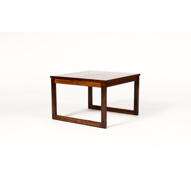 #1883 — Danish Modern / Mid Century Square Rosewood Coffee table — Figural Grain — Sled Base Great vintage square coffee...