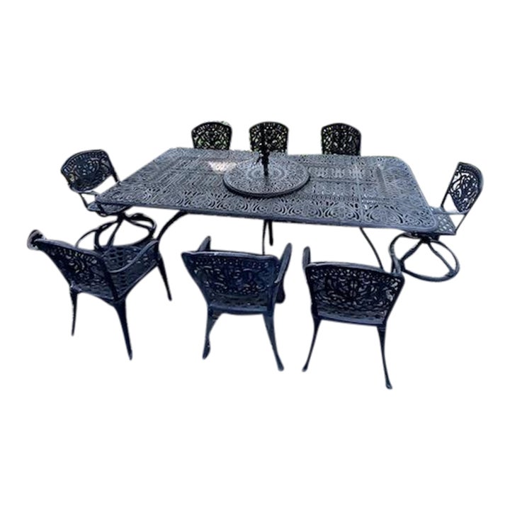 Fortunoff Verona Desert Patio Dining Set with Umbrella, 11 Pieces