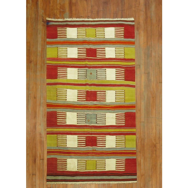 Textile Vintage Turkish Kilim, 4'5'' X 7'3'' For Sale - Image 7 of 7