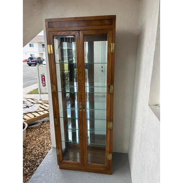 1980s 1980s Henredon Scene One Oak Lighted Curio Cabinet For Sale - Image 5 of 12