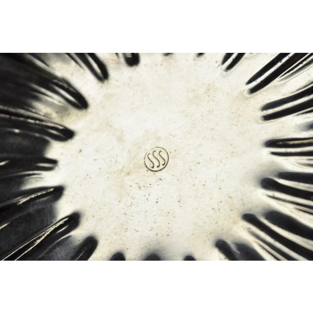 Vintage Mid Century Modern Swirl Pattern Silver Plated Centerpiece Fruit Bowl For Sale - Image 9 of 11