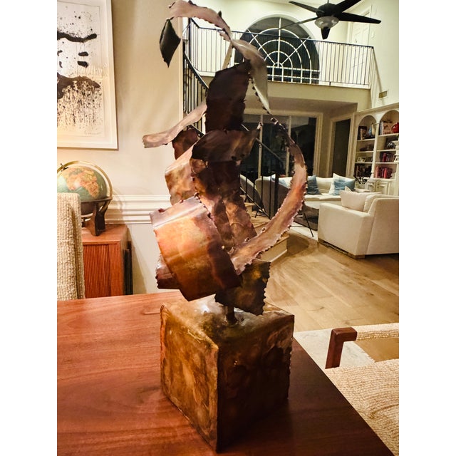 Large 26” Vintage Brutalist Tabletop Sculpture by Frank Tenaglia, Signed 1973 Mixed Metal Ribbon Art For Sale - Image 10 of 13