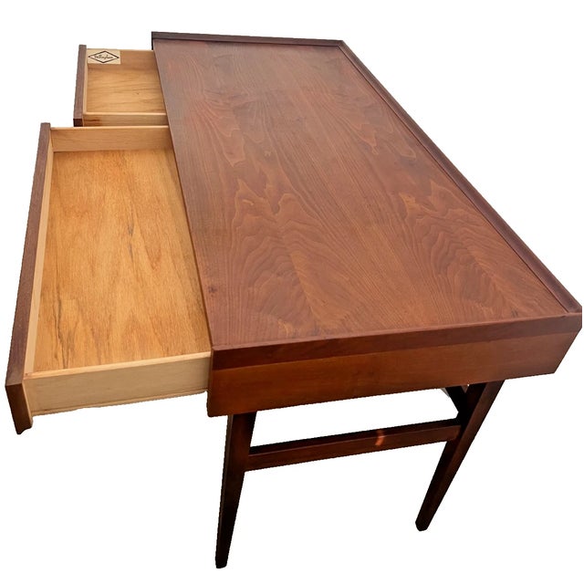 Rare Mid-Century Modern Walnut Desk by Merton Gershun for Dillingham "Esprit" For Sale - Image 9 of 15