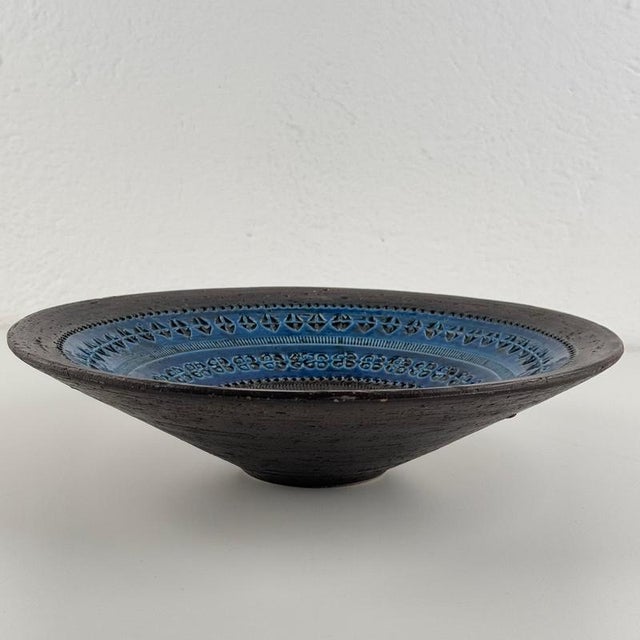 Large Rimini Blue Series Centerpiece Bowl by Aldo Londi for Bitossi, 1970s For Sale - Image 12 of 13