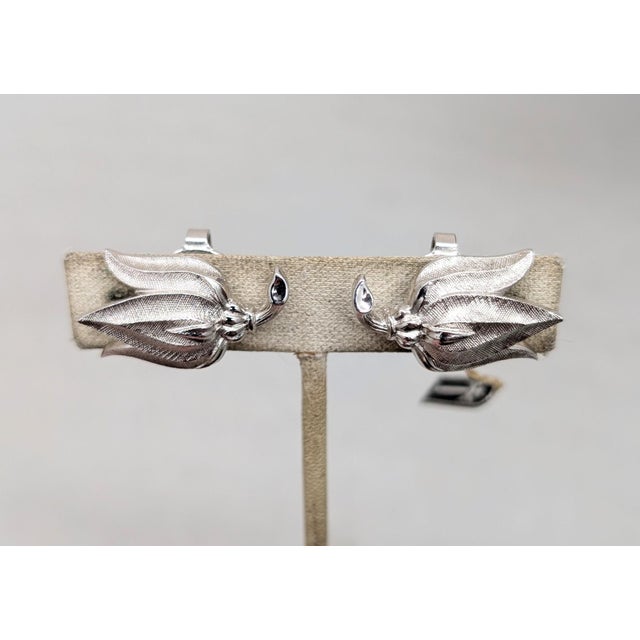 1960s Vintage 1960s Signed Crown Trifari Rhodium Plated Textured Tulip Clip Earrings-2 Pieces For Sale - Image 5 of 7