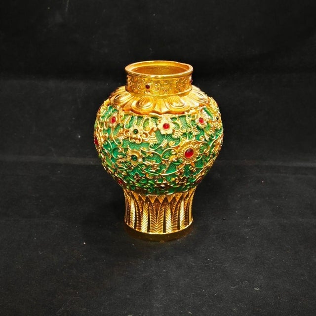 Ornate Gilt Ginger Jar, Green Enamel & Jewel Inlay Lidded Vessel, Chinoiserie Tabletop Decor For Sale - Image 4 of 9