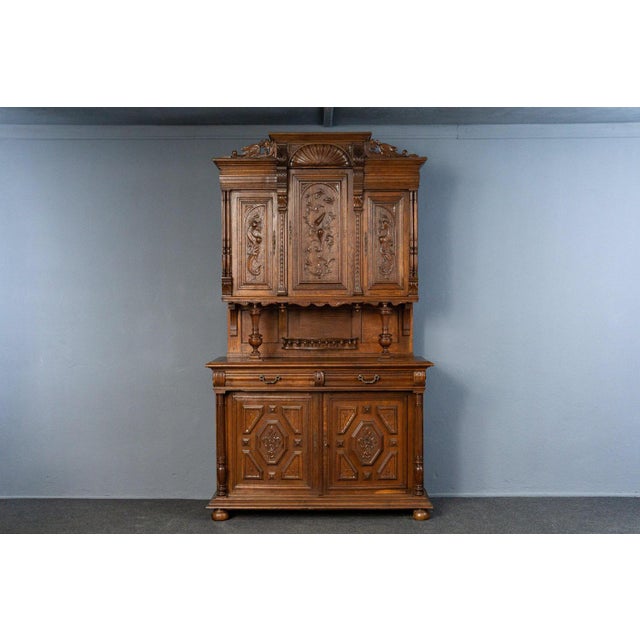 Object: Top buffet Epoch & style: Historicism - France - second half of the 19th century Features - elegant and practical...