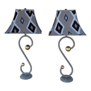 Late 20th Century Minimalist S- Form Lamps, a Pair For Sale