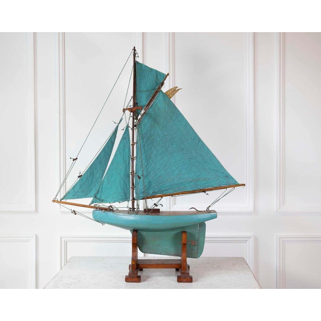 English 20th Century 'Kangaroo' Carved Wood Gaff Cutter Pond Yacht For Sale - Image 12 of 13
