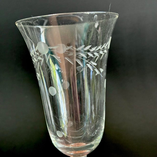 1940s Vintage Willow Moon Water Gobblets, Set of 6 - By Pioneer - Mid Century Etched Tall Wine Champagne Glasses For Sale - Image 5 of 10