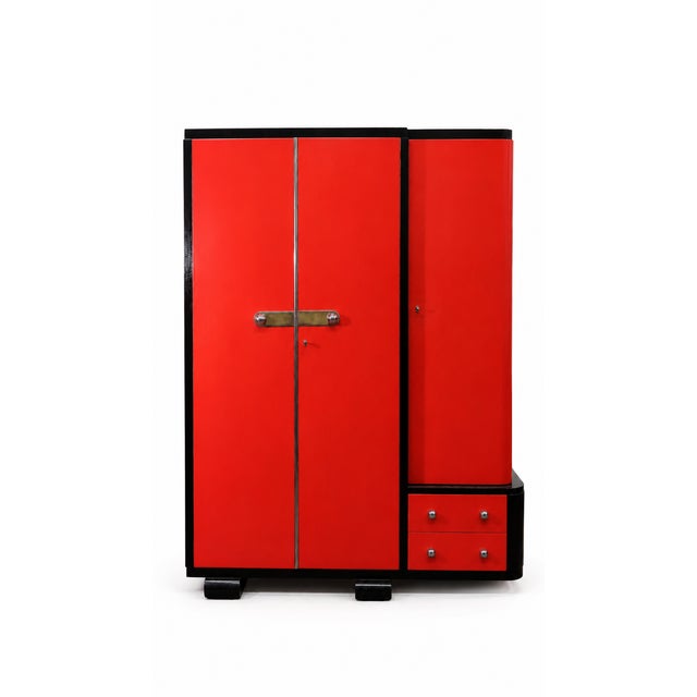 Modernist Red Oak Wardrobe, 1920s, in Flawless conditions. Designed 1920 to 1949 I have official proof of authenticity...