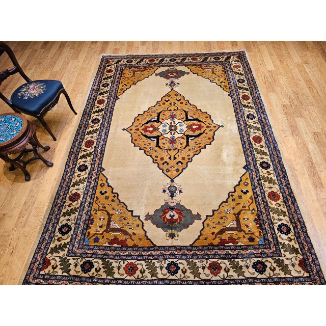 Mid 20th Century Vintage Indian Agra Carpet, Handwoven Wool Pile, Open Field Design, 8' x 11' For Sale - Image 5 of 18