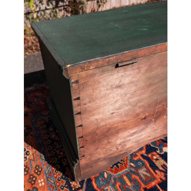19th Century American New England Pine Blanket Chest in Old Green Paint For Sale - Image 11 of 18