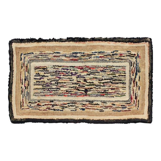 American Hooked Rug With Variegated Design in Black, Brown and Taupe 2'4"x5'2" For Sale
