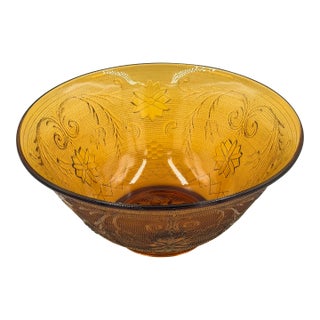 1960s Indiana Sandwich Glass Tiara Amber Round Serving Bowl 10" For Sale