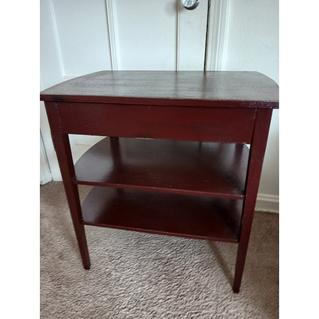 Mid-Century Modern 1960s Mahogany Mid-Century Modern End Table by Mersman. For Sale - Image 3 of 9