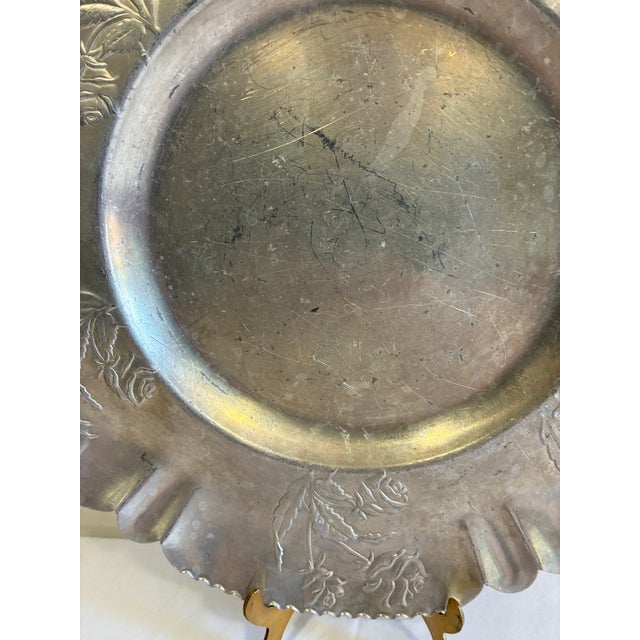 Mid-Century Modern Vintage Hand-Chased Hammered Aluminum Rose Tray For Sale - Image 3 of 9