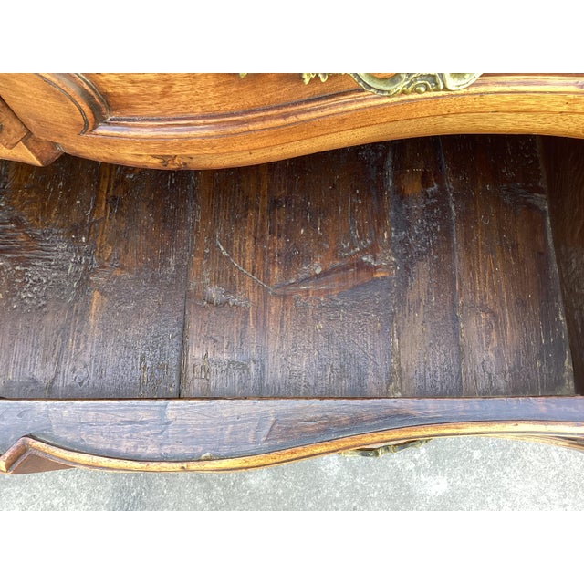 18th C. French Regency Chest W/ Marble Top For Sale In New York - Image 6 of 16