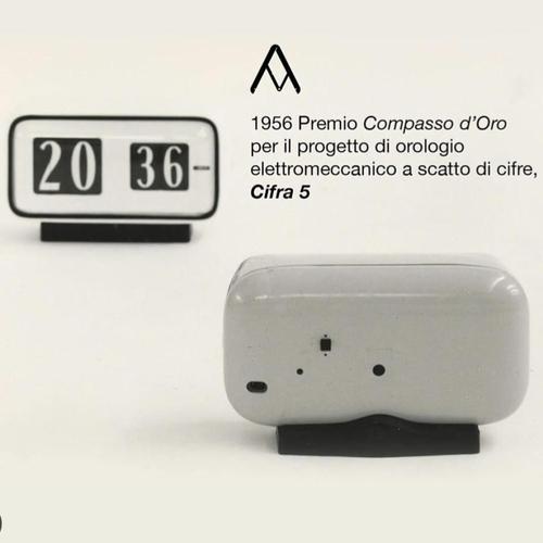 First Version Cream-colored Cifra 5 Flip Clock from Solari & C. Udine Italy, 1960s For Sale - Image 4 of 18