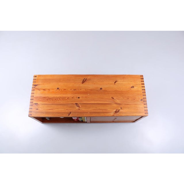 1960s Small Sideboard in Pinewood by Ate Van Apeldoorn for Houtwerk Hattem, 1960s For Sale - Image 5 of 17