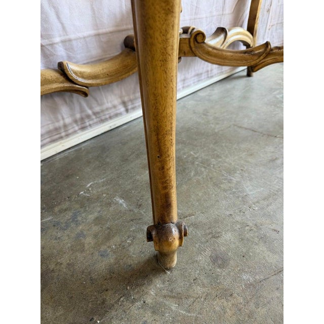 French Louis XV Style Carved Giltwood Console Table With White Marble Top For Sale - Image 13 of 15