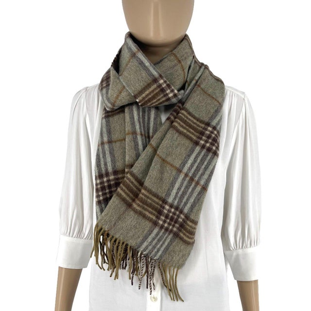 Late 20th Century Burberry Greyish Green Plaid 50% Cashmere 50% Wool Scarf For Sale - Image 6 of 8