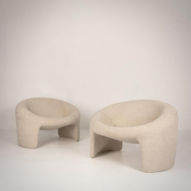 Ivory Montreal Armchairs by Olivier Mourgue for Airborne, 1967, Set of 2 For Sale - Image 8 of 8